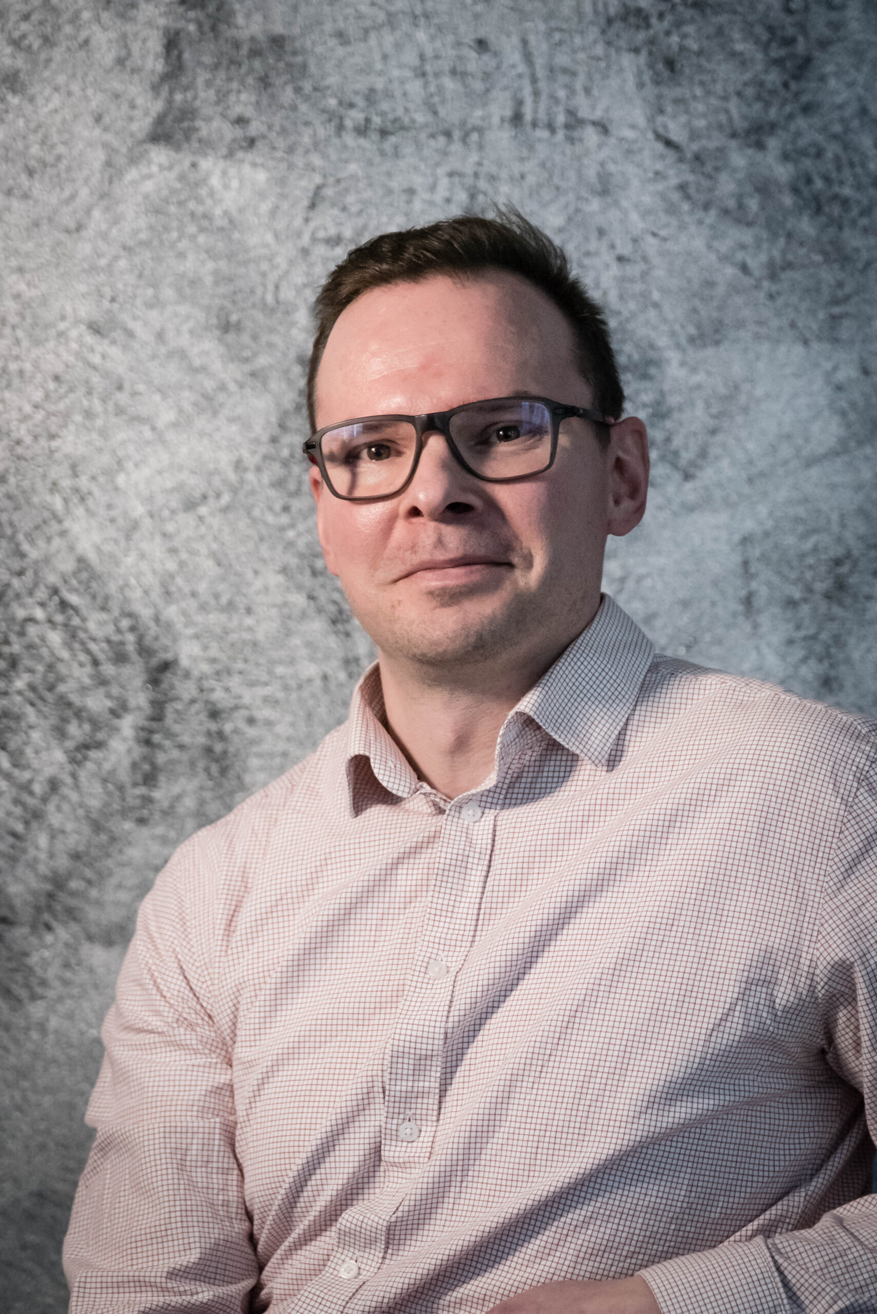 Insinööri Pekka Aholan EnviSafe Oy tarjoaa työturvallisuuteen liittyvää konsultointia, sekä työelämään liittyviä puheenvuoroja.